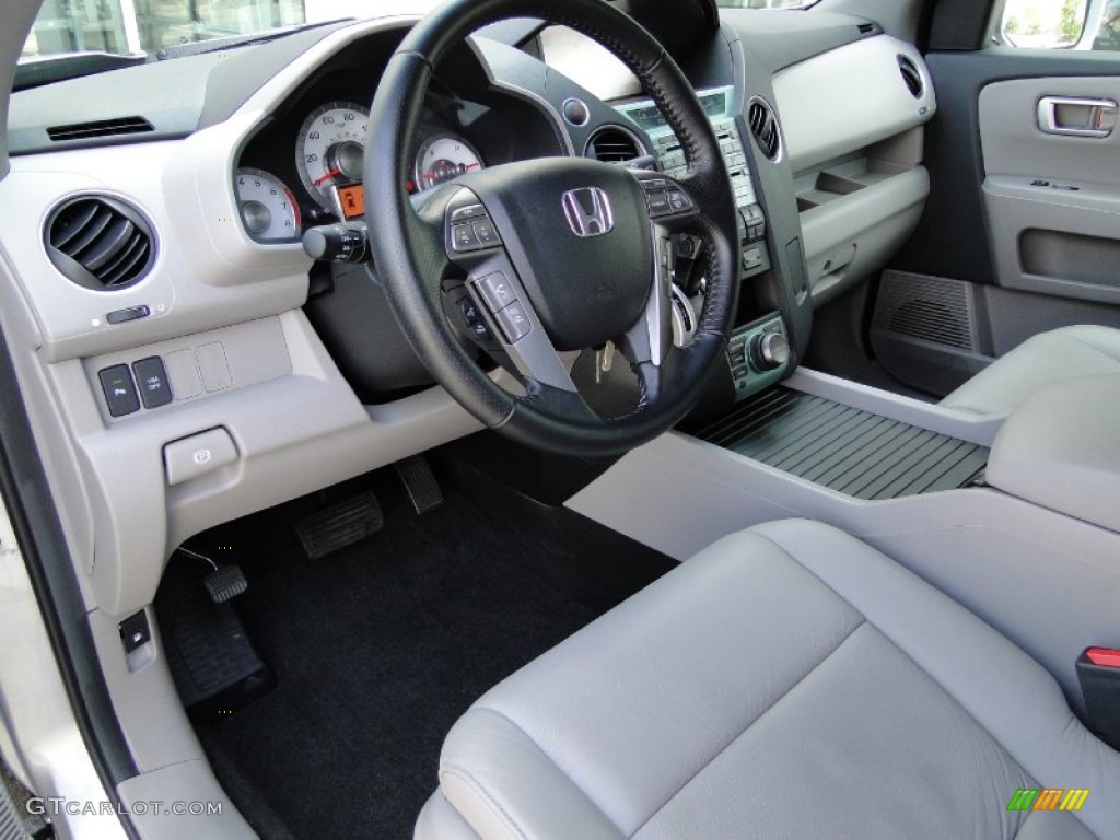 Gray Interior 2010 Honda Pilot Touring Photo #51779348