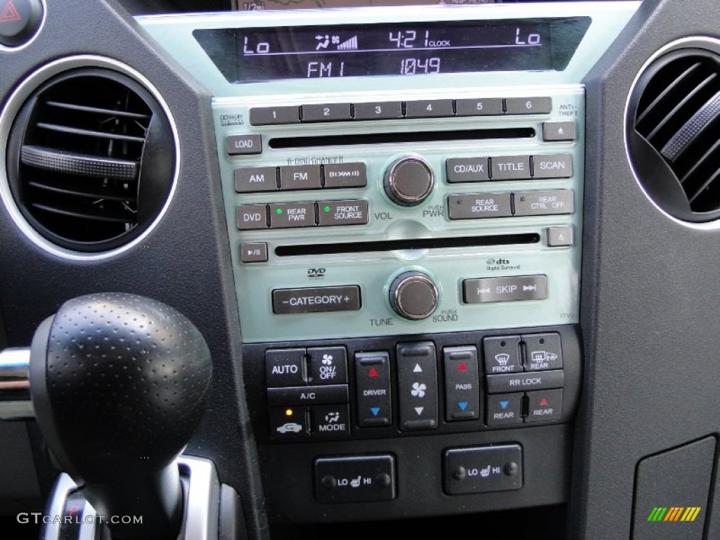 2010 Honda Pilot Touring Controls Photo #51779489