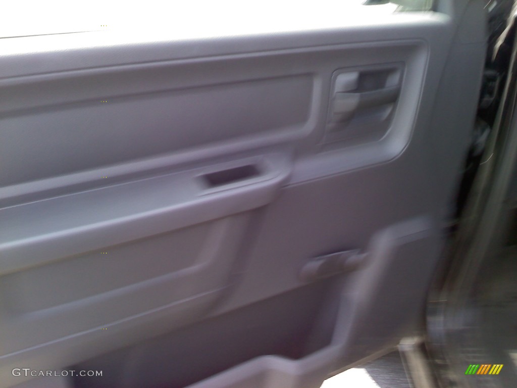 2011 Ram 1500 ST Regular Cab 4x4 - Brilliant Black Crystal Pearl / Dark Slate Gray/Medium Graystone photo #8