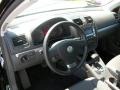 Black Uni - Jetta SE Sedan Photo No. 13