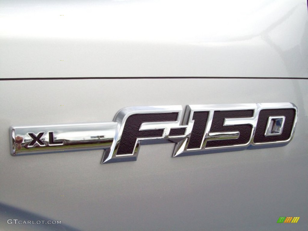 2011 F150 XL Regular Cab - Ingot Silver Metallic / Steel Gray photo #4