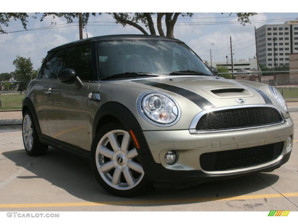 2009 Cooper S Hardtop - Sparkling Silver Metallic / Lounge Redwood Red Leather photo #1