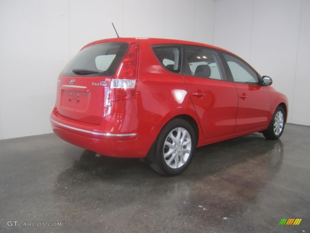 2009 Elantra Touring - Chilipepper Red / Black photo #11