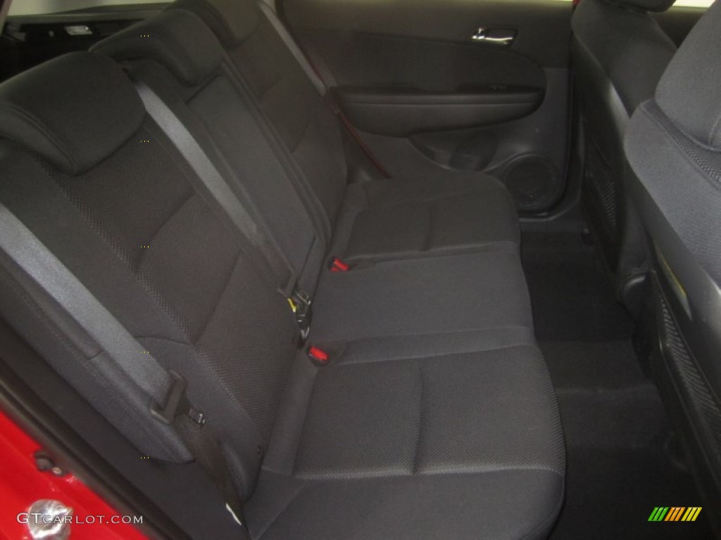 2009 Elantra Touring - Chilipepper Red / Black photo #18