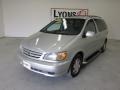 2002 Silver Shadow Pearl Toyota Sienna LE  photo #31