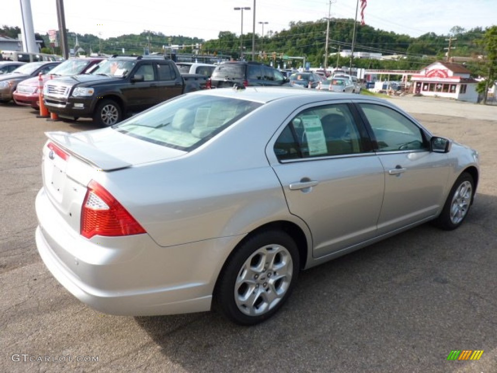 2011 Fusion SE - Ingot Silver Metallic / Medium Light Stone photo #4