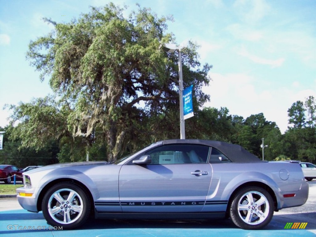 2007 Mustang V6 Premium Convertible - Tungsten Grey Metallic / Light Graphite photo #2
