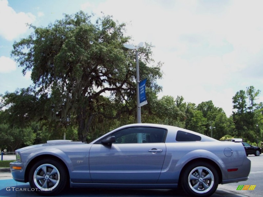 2006 Mustang GT Premium Coupe - Tungsten Grey Metallic / Dark Charcoal photo #2