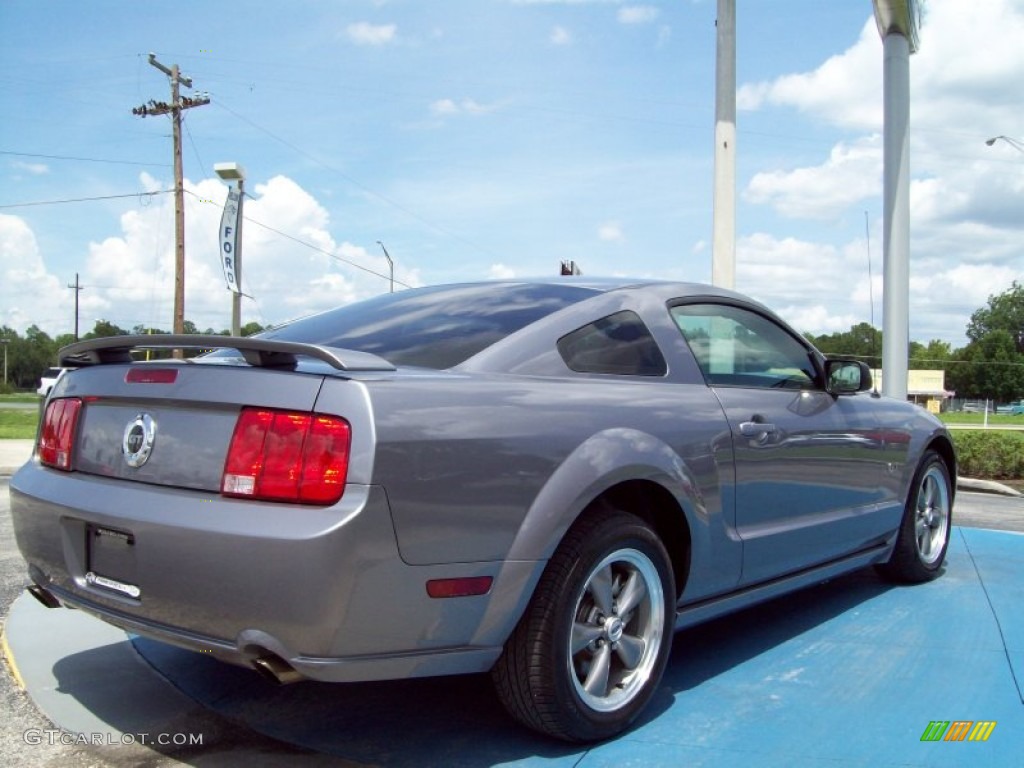 2006 Mustang GT Premium Coupe - Tungsten Grey Metallic / Dark Charcoal photo #5