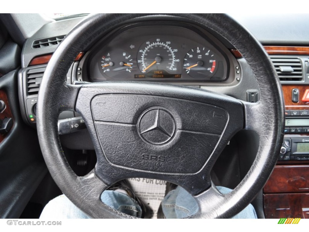 1999 Mercedes-Benz E 300TD Sedan Black Steering Wheel Photo #51785729