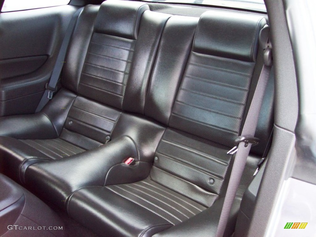Dark Charcoal Interior 2006 Ford Mustang GT Premium Coupe Photo #51785855