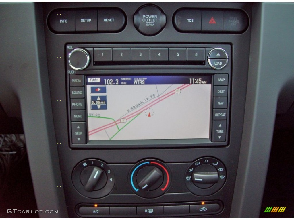 2009 Ford Mustang Shelby GT500 Coupe Navigation Photos