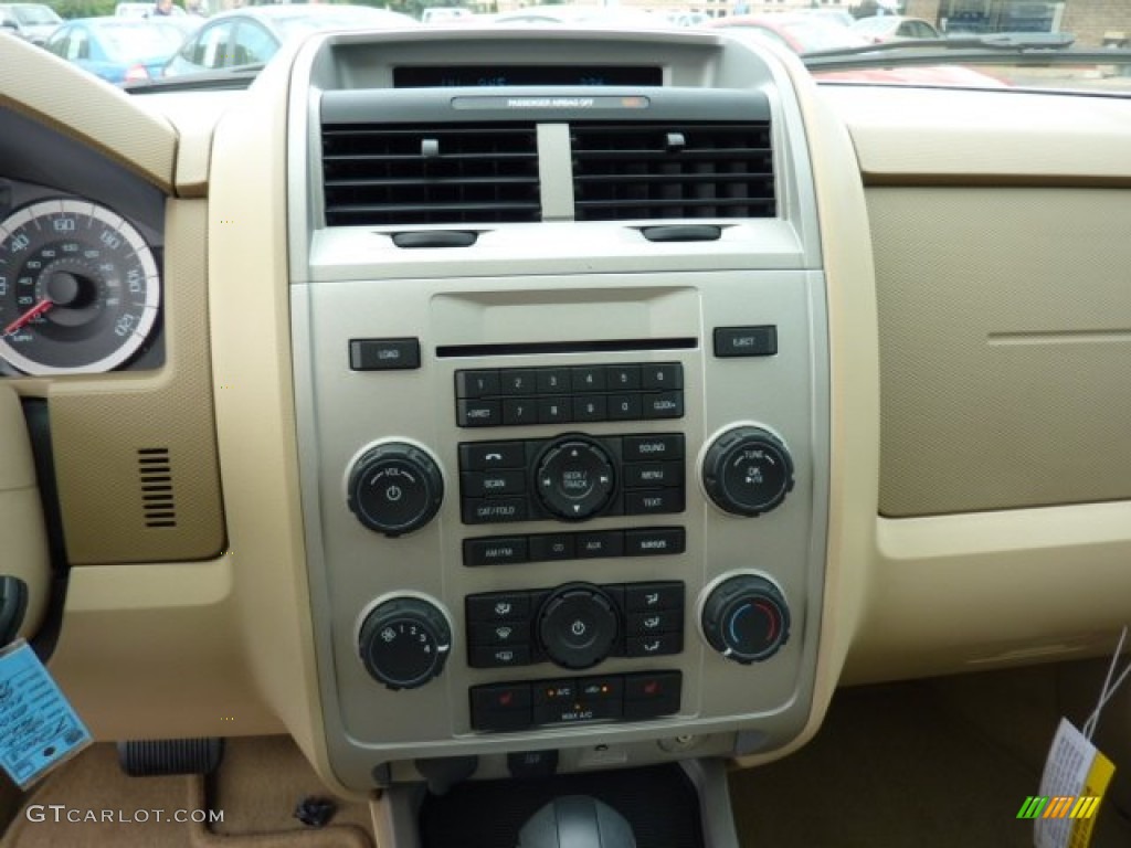 2012 Ford Escape XLT V6 4WD Controls Photo #51792950