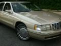 1998 Gold Fire Mist Metallic Cadillac DeVille Sedan  photo #32