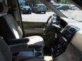 2005 Silky Beige Metallic Kia Sedona LX  photo #7