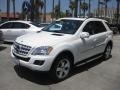 Arctic White - ML 350 4Matic Photo No. 9