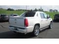 White Diamond Tricoat - Escalade EXT Luxury AWD Photo No. 5