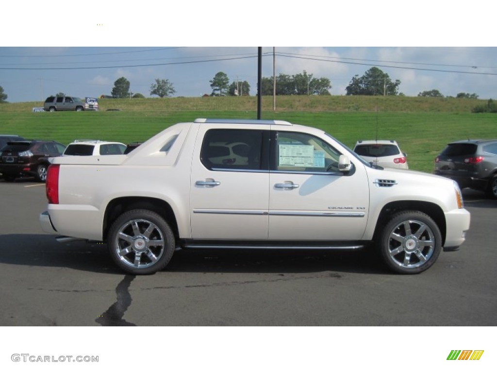 White Diamond Tricoat 2011 Cadillac Escalade EXT Luxury AWD Exterior Photo #51800930