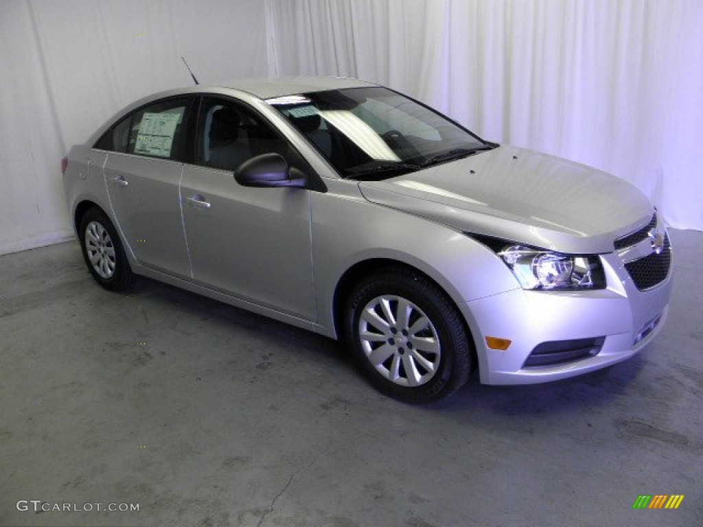 2011 Cruze LS - Silver Ice Metallic / Jet Black/Medium Titanium photo #1