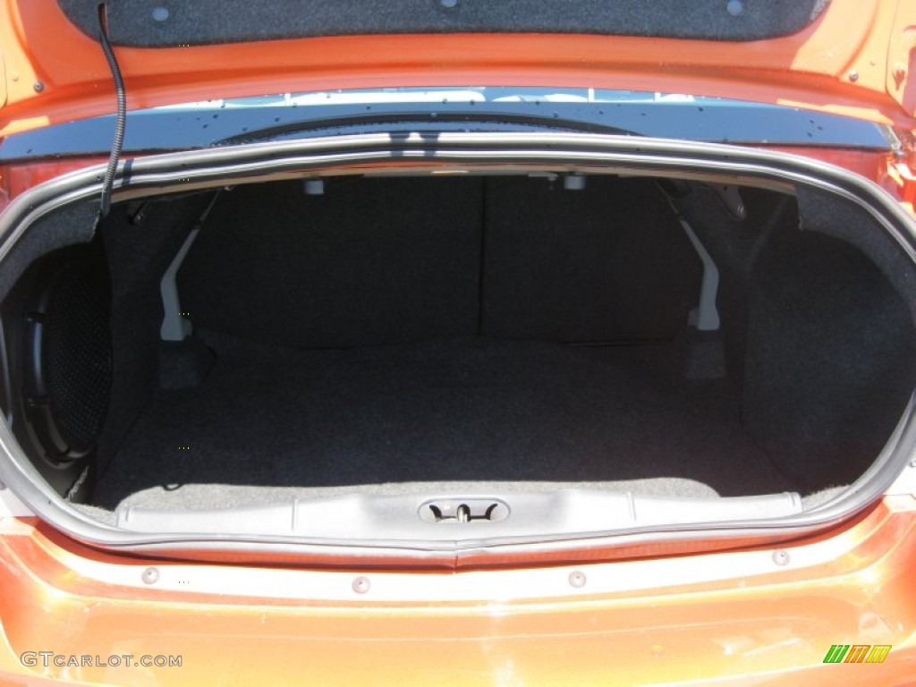 2005 Cobalt LS Sedan - Sunburst Orange Metallic / Gray photo #8