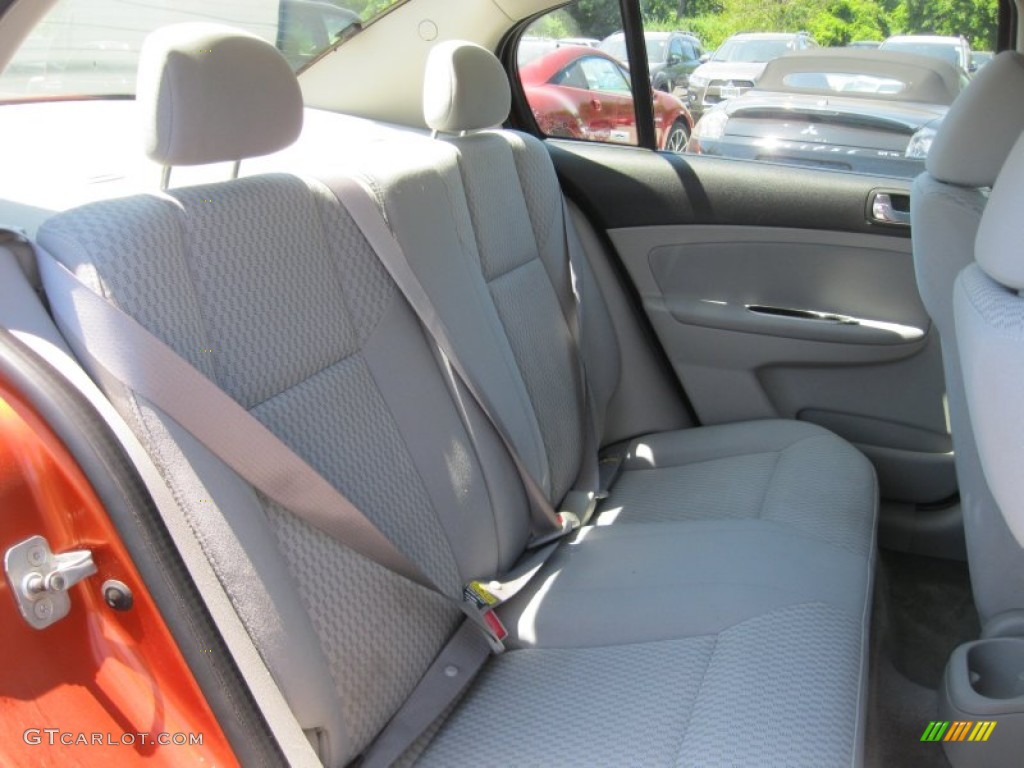 2005 Cobalt LS Sedan - Sunburst Orange Metallic / Gray photo #19