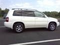 Super White - Highlander V6 Photo No. 17