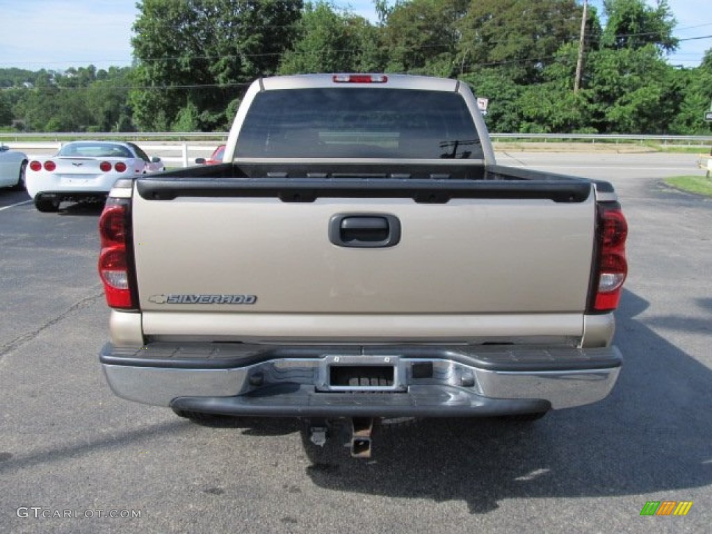 2007 Silverado 1500 Classic LT  Z71 Crew Cab 4x4 - Sandstone Metallic / Tan photo #8