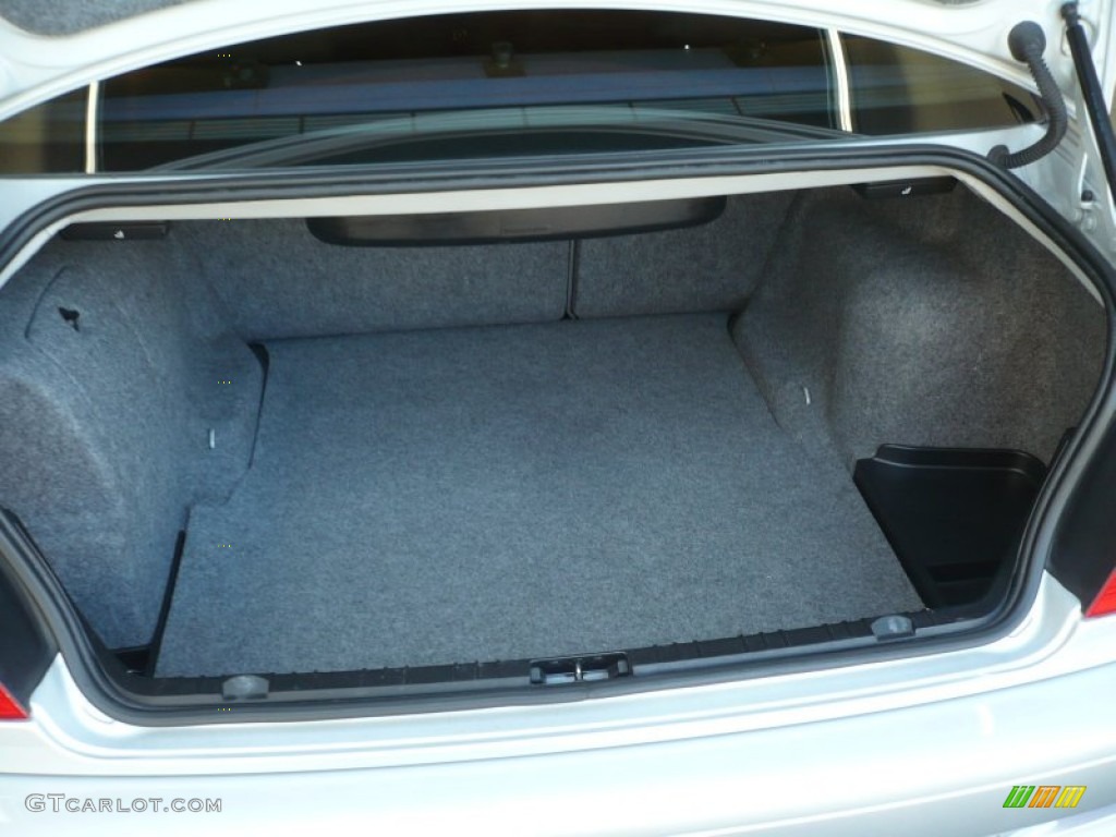 2002 BMW 3 Series 330i Coupe Trunk Photos