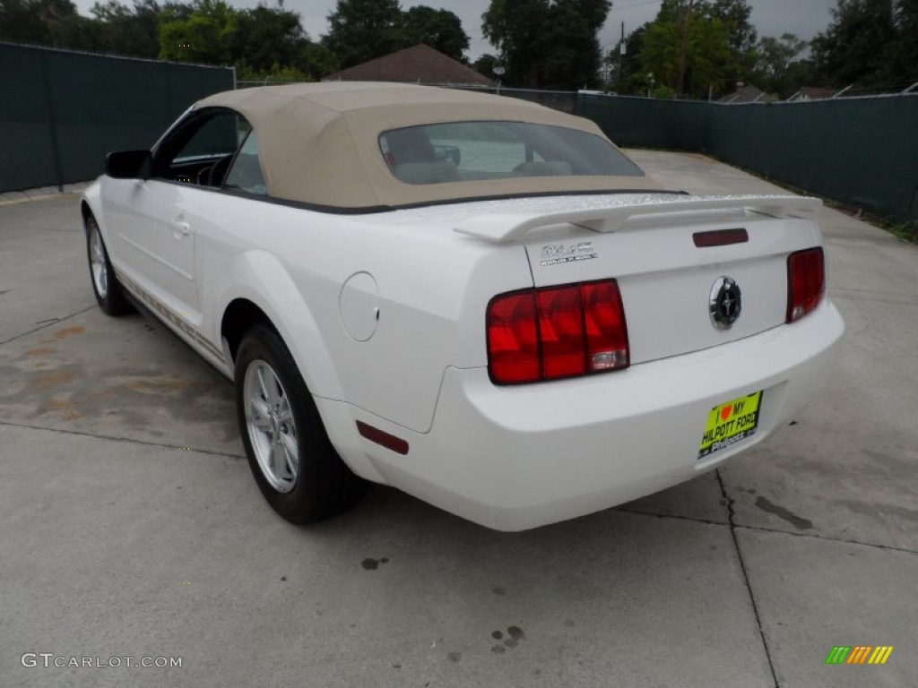 2005 Mustang V6 Deluxe Convertible - Performance White / Medium Parchment photo #5