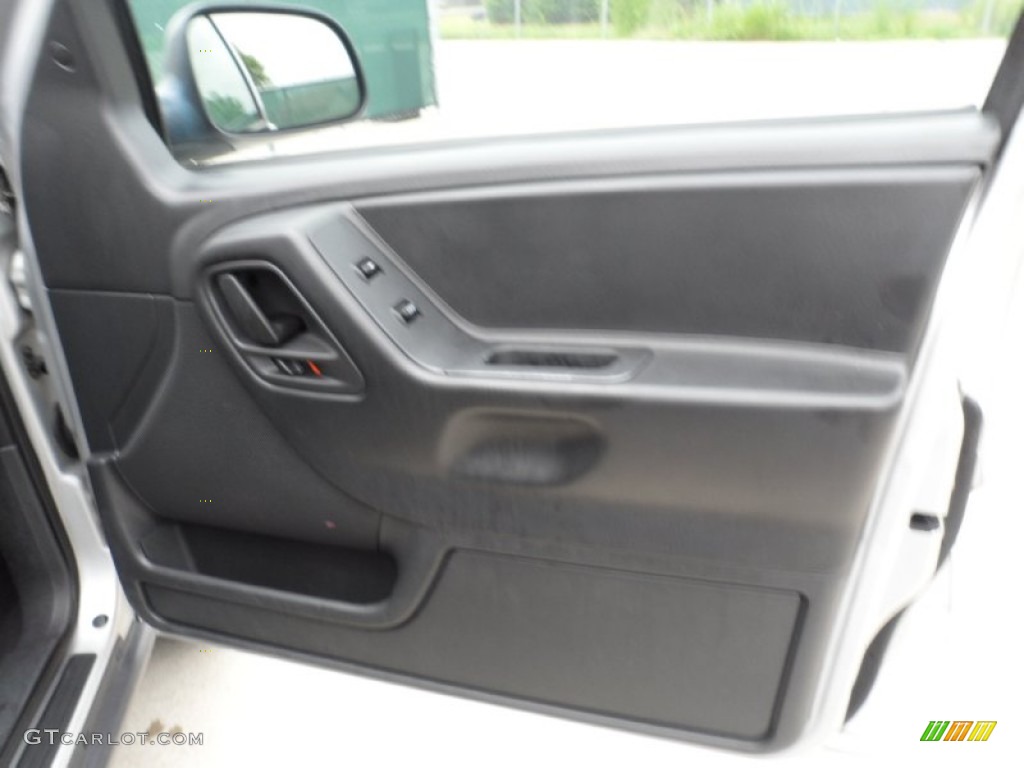 2004 Grand Cherokee Laredo - Bright Silver Metallic / Dark Slate Gray photo #23