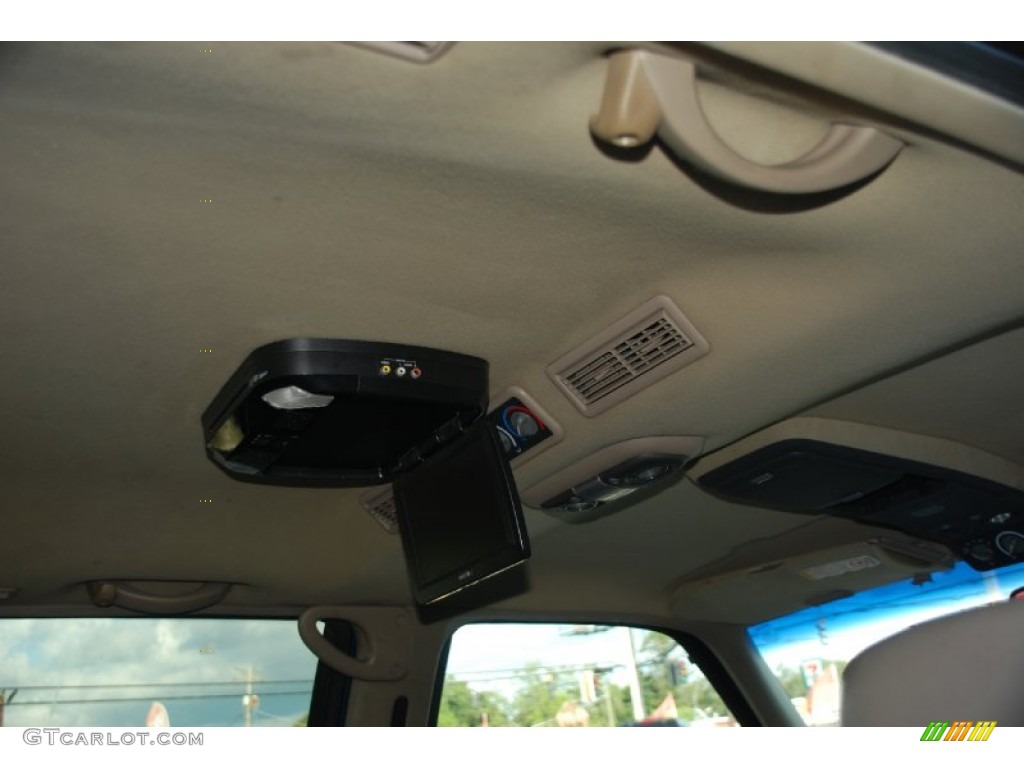 1997 Suburban C1500 LT - Emerald Green Metallic / Neutral photo #28