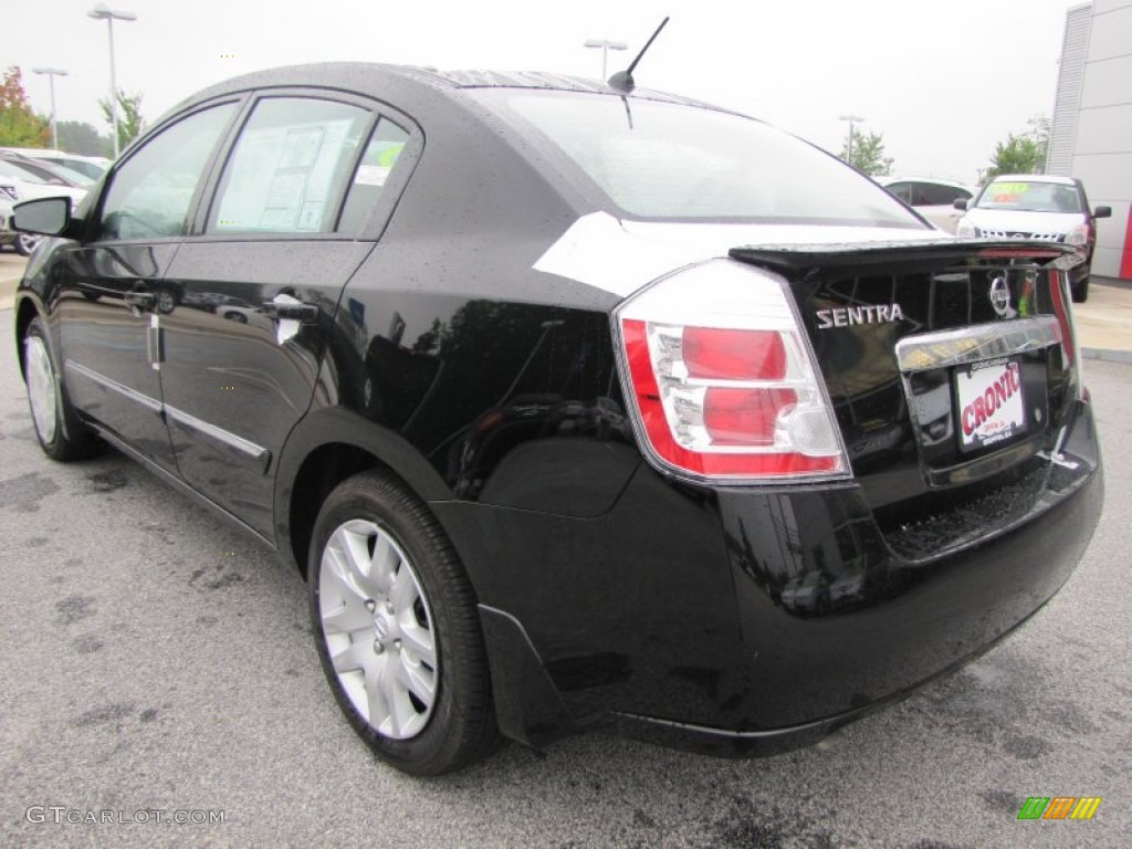 2012 Sentra 2.0 S - Super Black / Charcoal photo #3