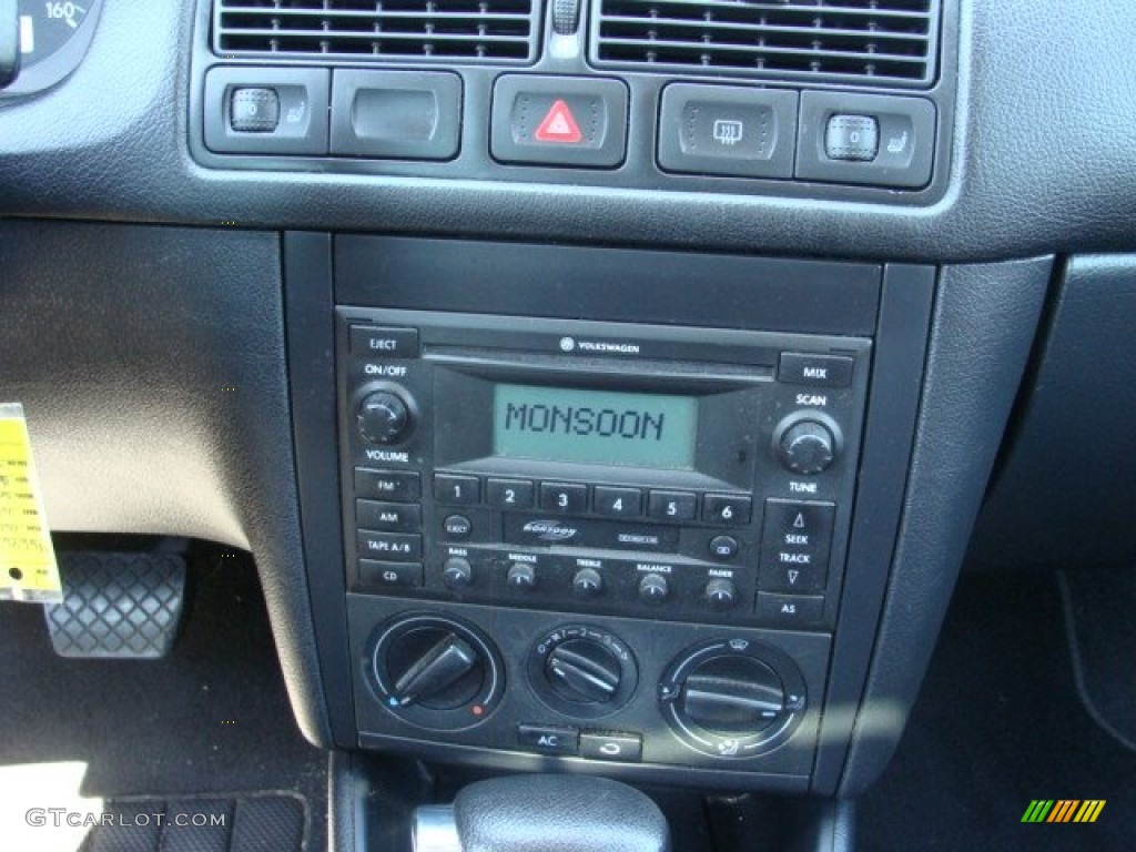 2005 Volkswagen Golf GLS 4 Door Controls Photo #51817697