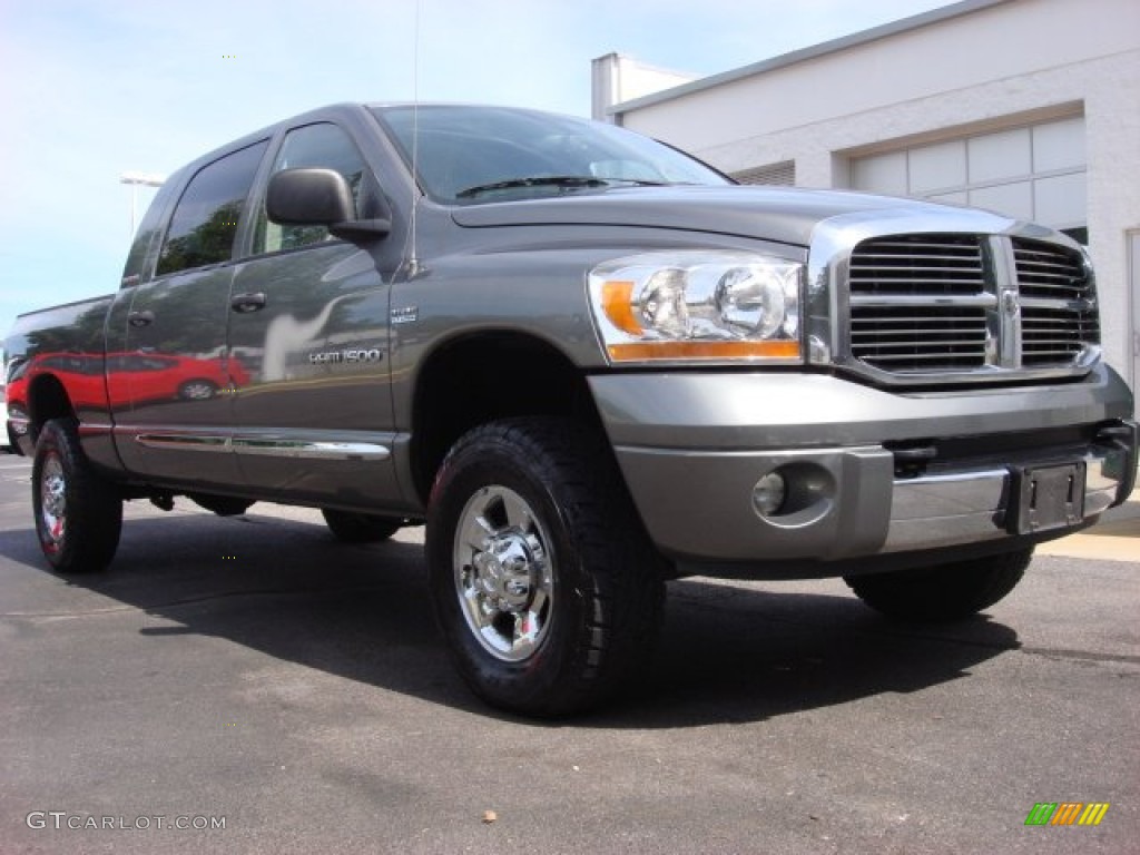 2006 Ram 1500 Laramie Mega Cab 4x4 - Mineral Gray Metallic / Medium Slate Gray photo #1