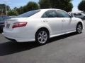 Super White - Camry SE Photo No. 4