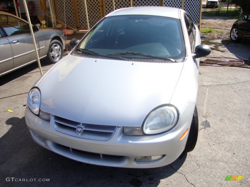 2002 Neon SXT - Bright Silver Metallic / Dark Slate Gray photo #1