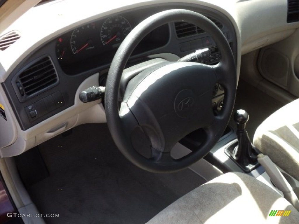 2002 Elantra GLS Sedan - Chianti Red / Gray photo #10