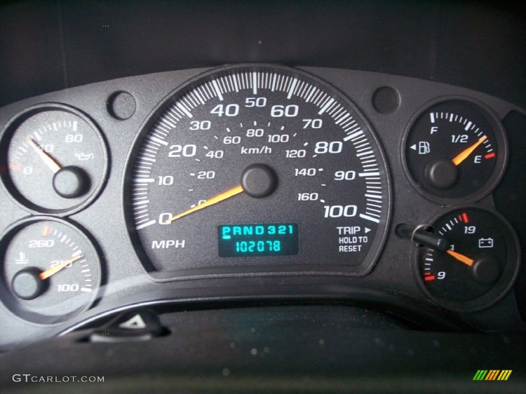 2004 Chevrolet Express 2500 Commercial Van Gauges Photo #51821807