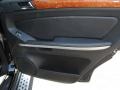Black - GL 450 4Matic Photo No. 7
