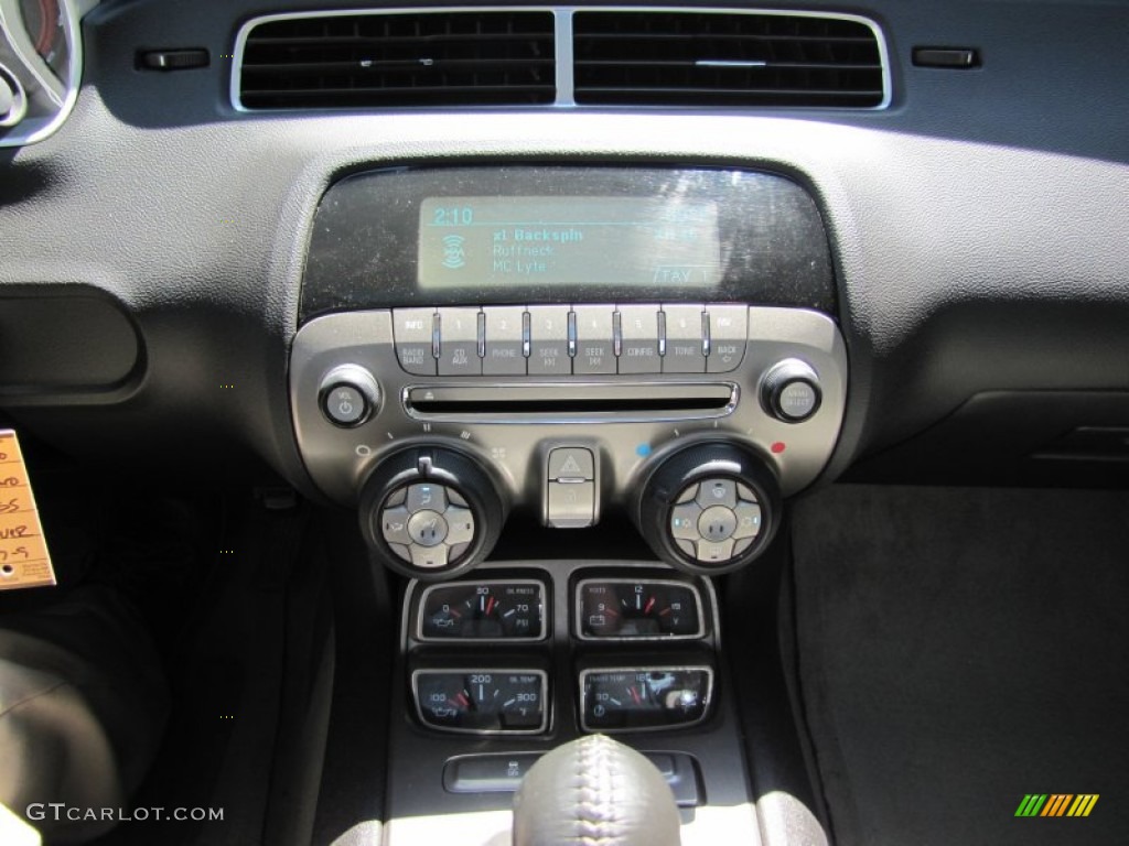 2010 Chevrolet Camaro SS Coupe Controls Photo #51829192
