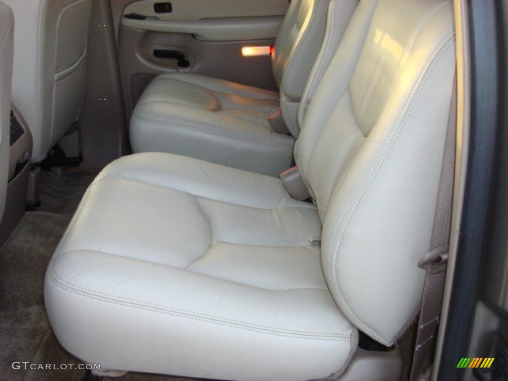 Tan/Neutral Interior 2003 Chevrolet Suburban 1500 LT Photo #51829411