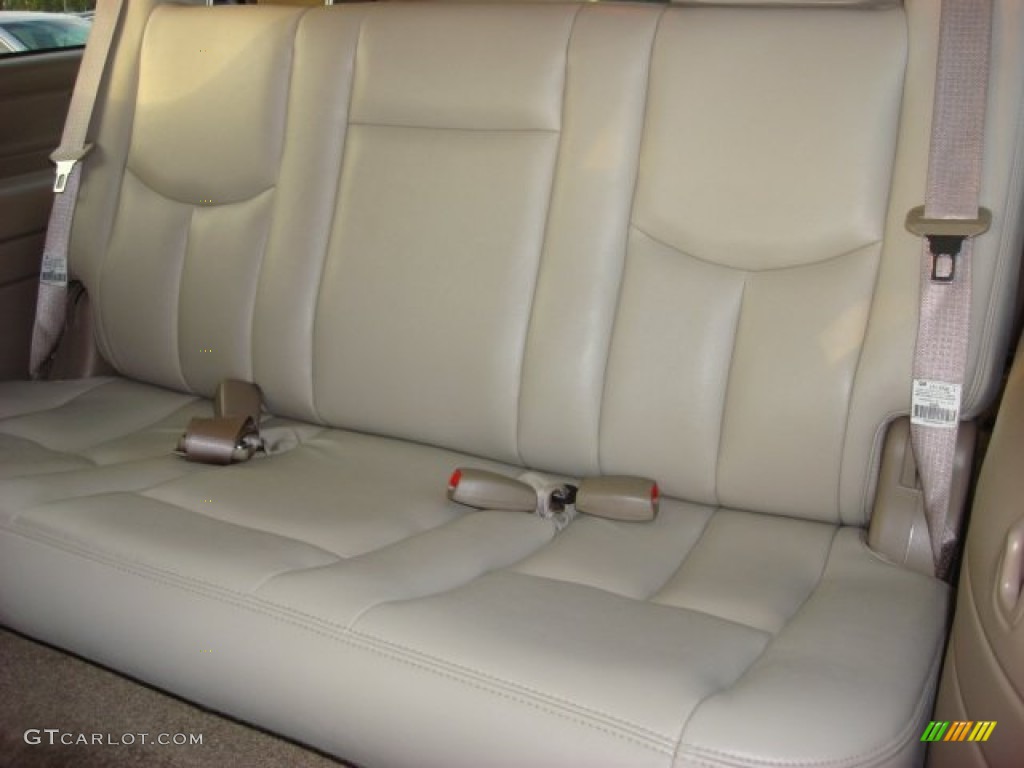 Tan/Neutral Interior 2003 Chevrolet Suburban 1500 LT Photo #51829426