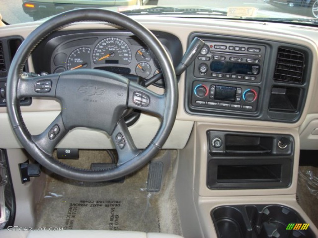 2003 Chevrolet Suburban 1500 LT Tan/Neutral Dashboard Photo #51829441