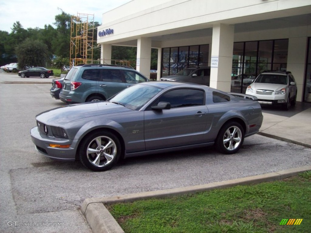 2006 Mustang GT Premium Coupe - Tungsten Grey Metallic / Dark Charcoal photo #3