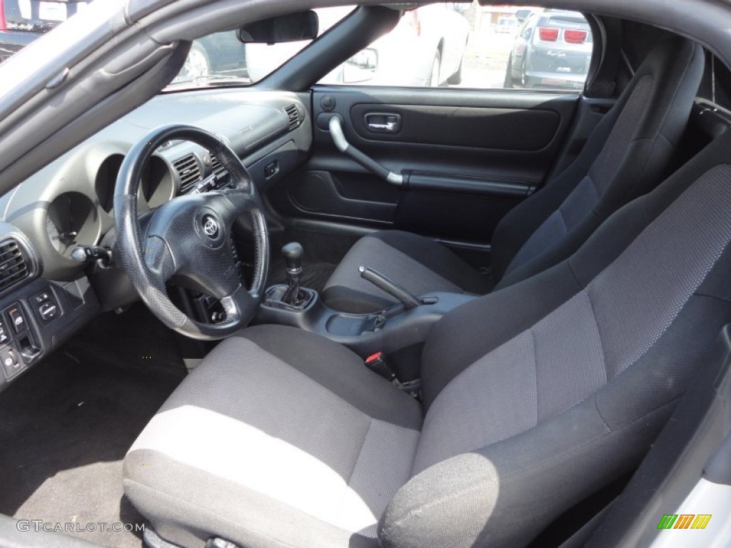 Black Interior 2000 Toyota MR2 Spyder Roadster Photo #51830170