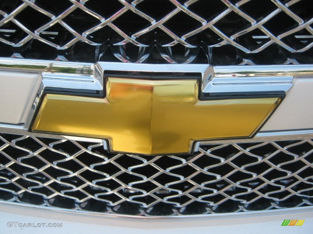 2011 Chevrolet Suburban LTZ Marks and Logos Photo #51834058