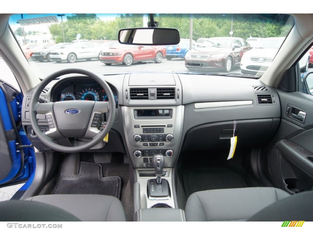 2012 Fusion SE V6 - Blue Flame Metallic / Charcoal Black photo #17