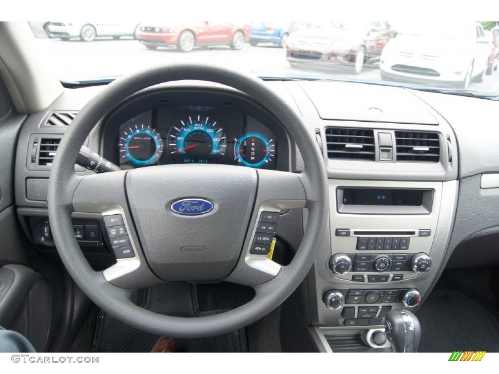 2012 Fusion SE V6 - Blue Flame Metallic / Charcoal Black photo #25