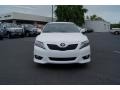 Super White - Camry SE Photo No. 7
