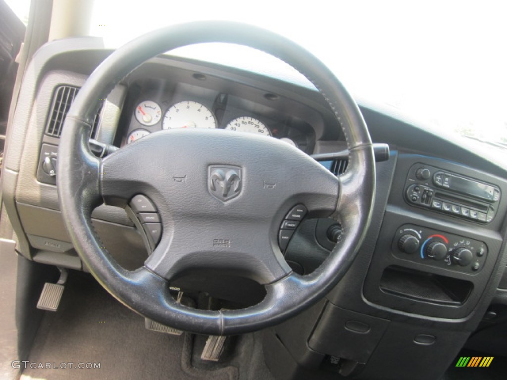 2002 Ram 1500 SLT Quad Cab 4x4 - Black / Dark Slate Gray photo #2